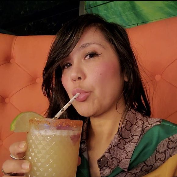 Meet your Posher, Yin - Picture 1 of 1